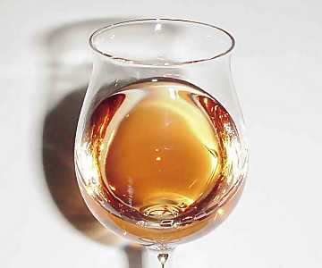 The color of a distillate aged in
cask